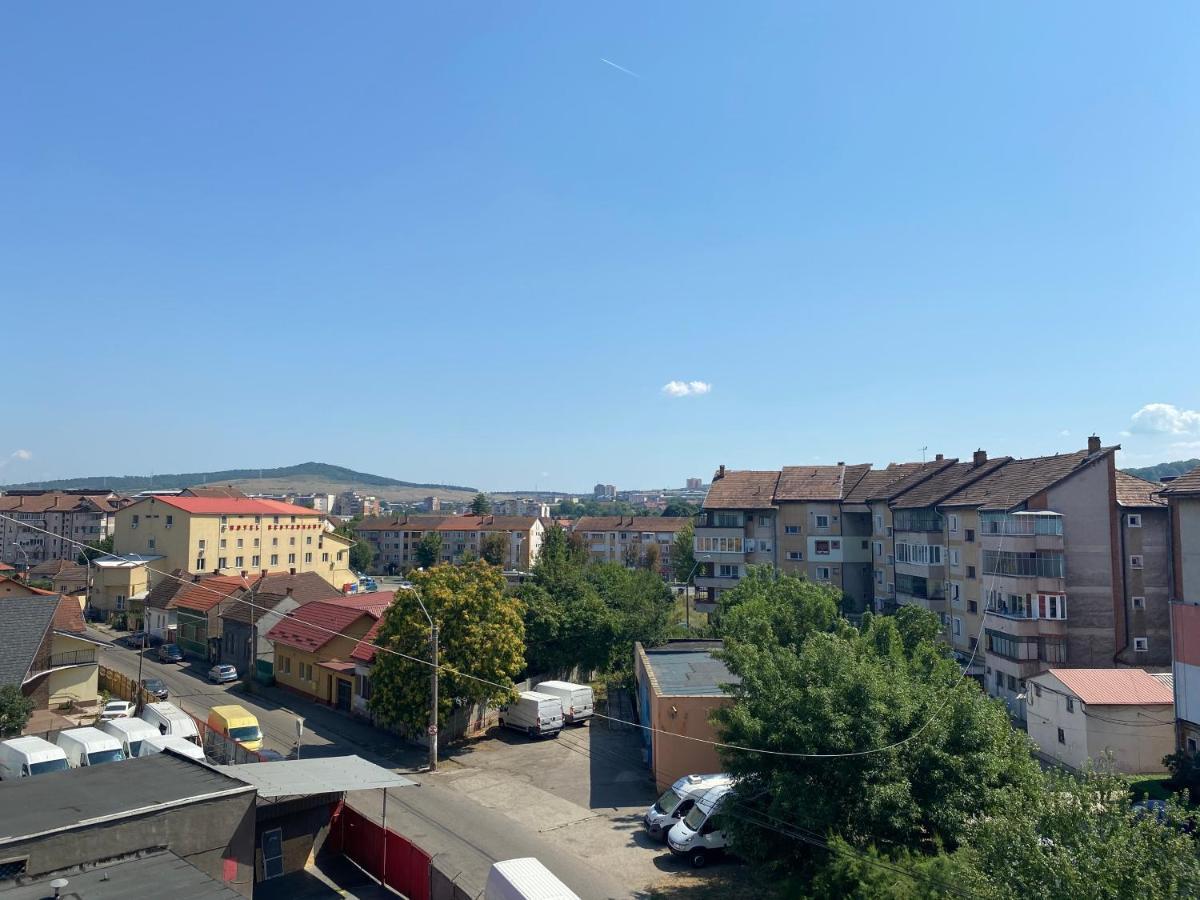 Pav- Nihil Sine Deo Apartment Hunedoara Exterior photo